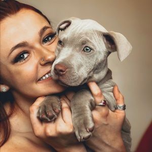 Meet your Posher, Laura